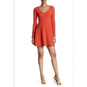 Diane Von Furstenberg NWT 6 Brire Red V Neck Dress